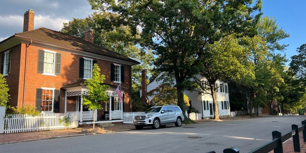 Houses in old salem.