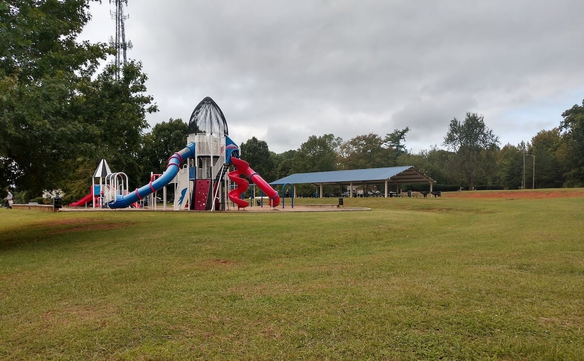 Oak Summit Park Playground and Picnic Shelter